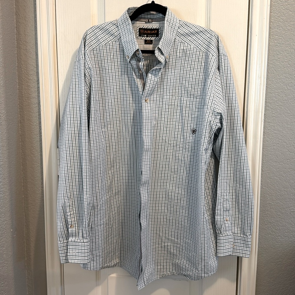Men’s Ariat Long sleeve shirt
